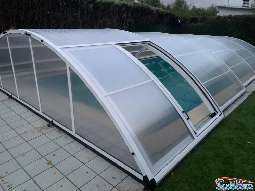 Cubierta para piscina Telescópica baja curva Cubierta para piscina Telescópica baja curva